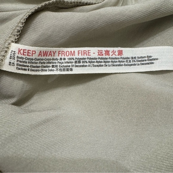 Free‎ People All Tucks Satin Bodysuit Flowy Olive Green Size Small Ballon Sleeve - Picture 10 of 11